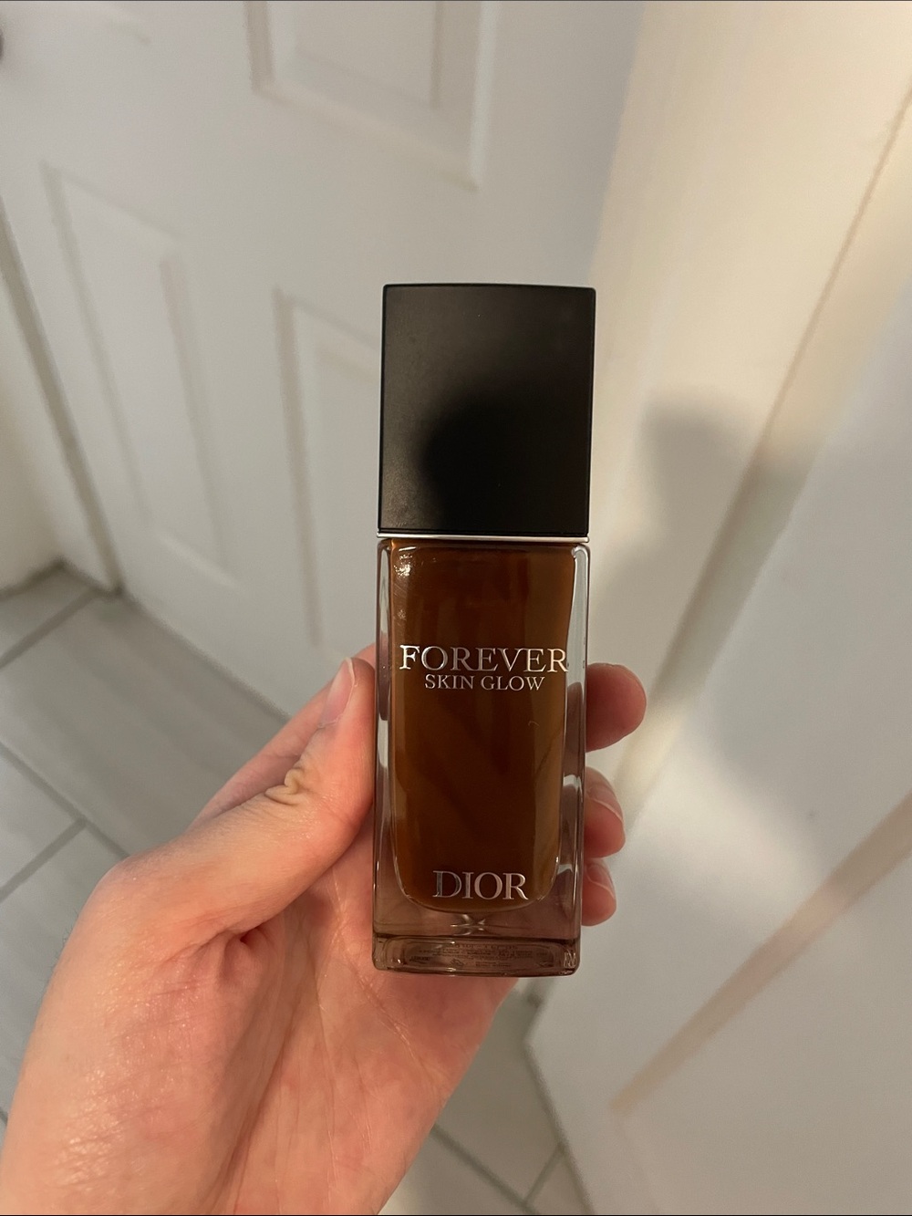 Dior Forever Skin Glow 24hr Radiant Foundation NWOB #8N. Exp.:04/26